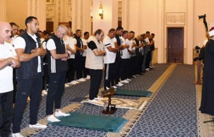 الرئيس السيسى يجرى زيارة للأكاديمية العسكرية ويؤدى صلاة الفجر مع الطلاب