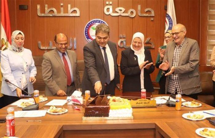 تقديرا لجهودة: طب طنطا تنظم ممرا شرفيا للدكتور أحمد غنيم عميد الكلية