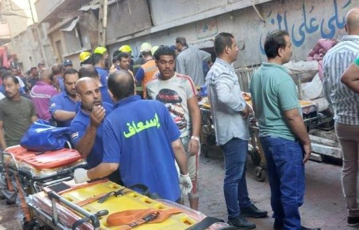مصرع 7 وإصابة 30 في حريق هائل يلتهم مصنع ملابس بالمحلة الكبرى وانهيار أجزاء من المبنى