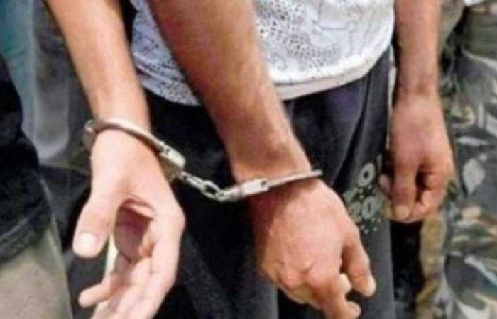 حبس شخص نصب على المواطنين بإصدار كارنيهات وشهادات وهمية