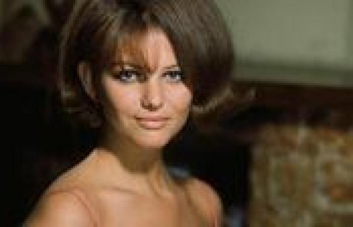 أيقونة الجمال والإبداع.. مهرجان القاهرة السينمائي ينعي كلوديا كاردينالي