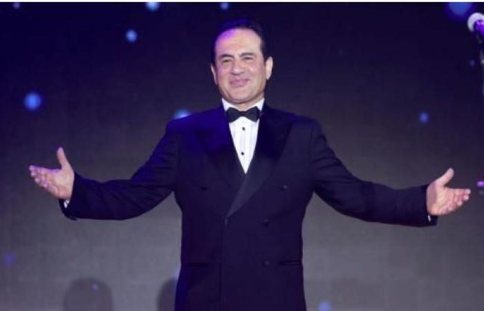 «جناحي مرفرف في سماكي».. محمد ثروت يغني لمصر بدار الأوبرا احتفالا بنصر أكتوبر