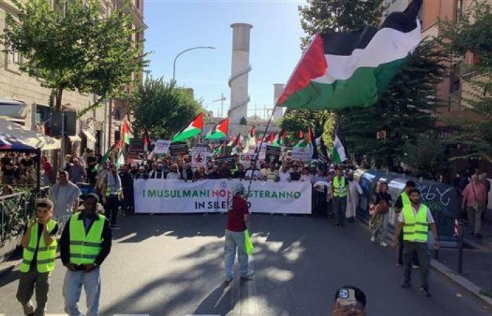مظاهرة تاريخية للجالية المسلمة في روما ضد العدوان على غزة