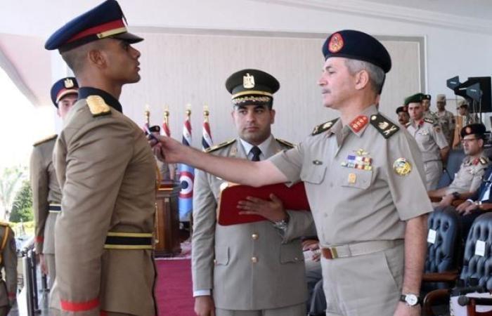 مصر.. القوات المسلحة تحتفل بتخريج الدفعة (162) ضباط صف مُعلمين