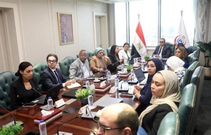 وزير الصحة يبحث مع البنك الدولي تعزيز التعاون في القضية السكانية