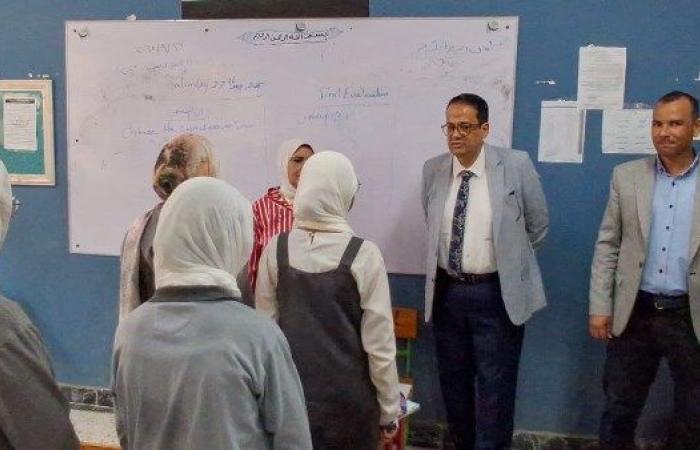 وكيل تعليم الغربية يتابع انتظام العملية التعليمية بمدرسة نبيل الوقاد