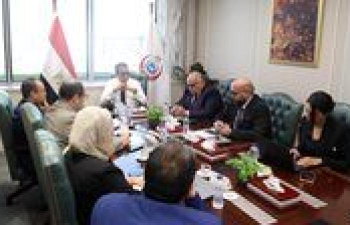 وزير الصحة يعقد اجتماعاً لمتابعة مستجدات منظومة الرعايات والحضانات والطوارئ وخطط التوسع بها