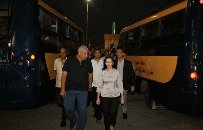 محافظ البحيرة تتفقد 16أتوبيسًا للنقل الداخلي بعد عودتهم للخدمة بالصيانة الشاملة