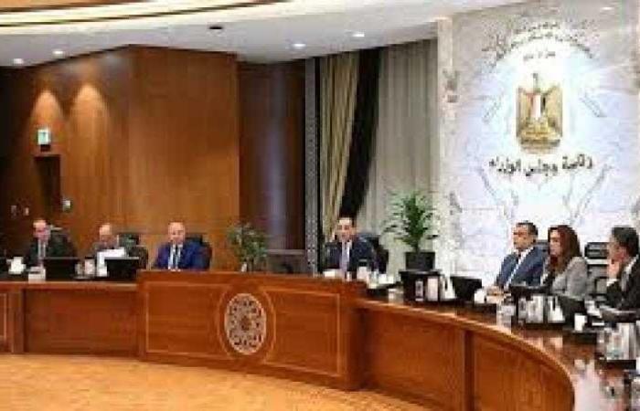 رئيس الوزراء يتابع جهود النهوض بصناعة الحديد والصلب في مصر