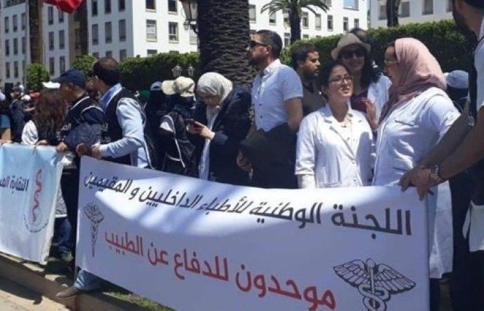 للحفاظ على الهدنة الاجتماعية .. وزارة الصحة توافق على زيادة أجور الأطباء الداخليين والمقيمين