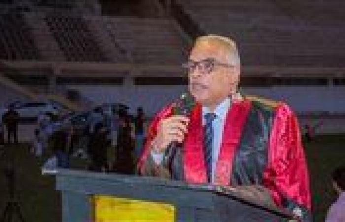 رئيس جامعة طنطا يشهد حفل تخرج الدفعتين 39 و40 من كلية علوم الرياضة