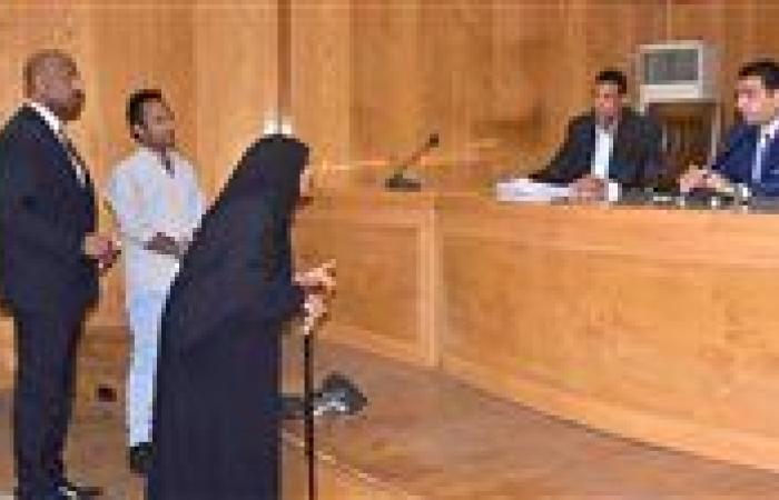 نائب محافظ الأقصر يبحث 39 طلباً وشكوى خلال لقاء اليوم المفتوح مع المواطنين
