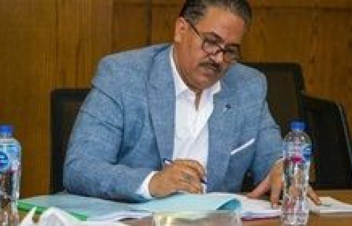 غرفة قنا تنفى ما تردد حول انخفاض حركة المبيعات مع تطبيق التوقيت الشتوى