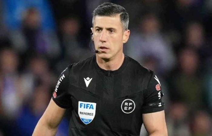 ساعات قبل الديربي.. أبرز المعلومات عن حكم لقاء القمة 131 في دوري نايل