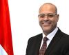 وزير العمل يُسلم عقود وظائف الشباب بدول الإمارات والبوسنة والهرسك