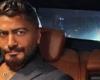 أول ظهور لـ تامر حسني بعد تعافيه من الكسر في قدمه.. صور